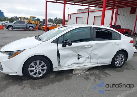 2020 Toyota Corolla Le z USA, uszkodzony, nr VIN 5YFEPRAE6LP001339